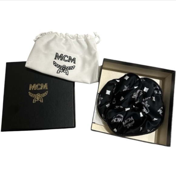 MCM Monogram Print Scrunchie - Picture 2 of 4